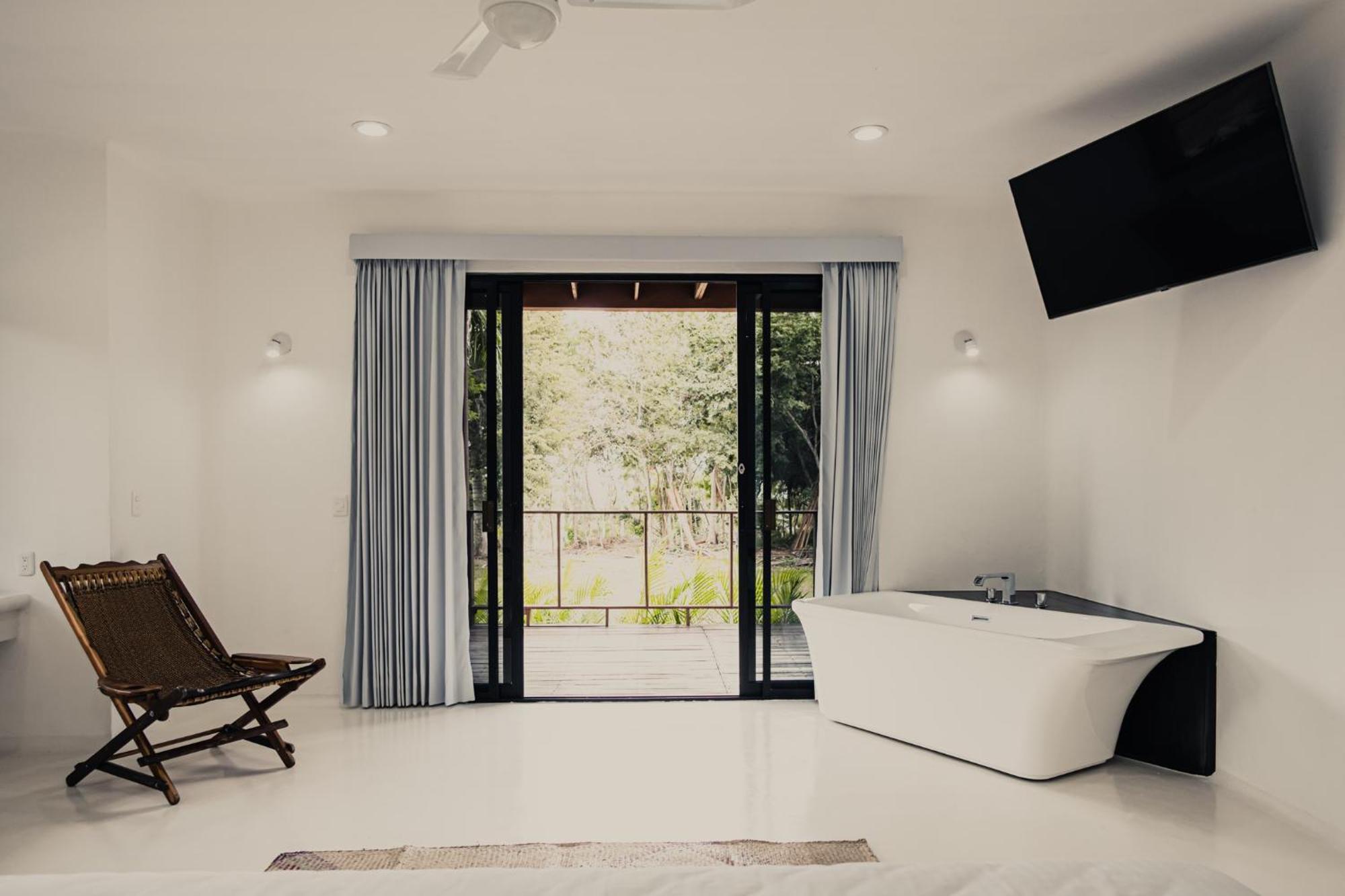 Royal Palm Bacalar Cabanas & Lagoon Club מראה חיצוני תמונה